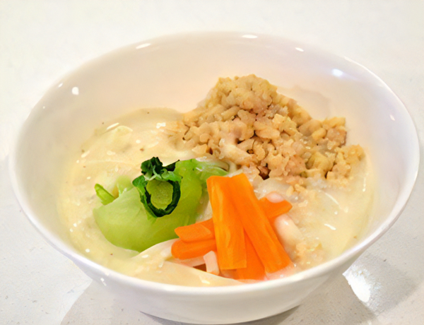 給食の鉄人　うどん県のごま豆乳坦々うどん 高野豆腐やけん